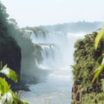 Día de la Mujer Mbyá en Misiones, paisaje de Cataratas del Iguazú y selva